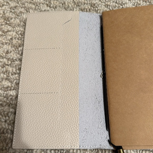 Wanderings Travelers Leather (color Oat) Notebook 8.5x4.5 - Picture 4 of 7